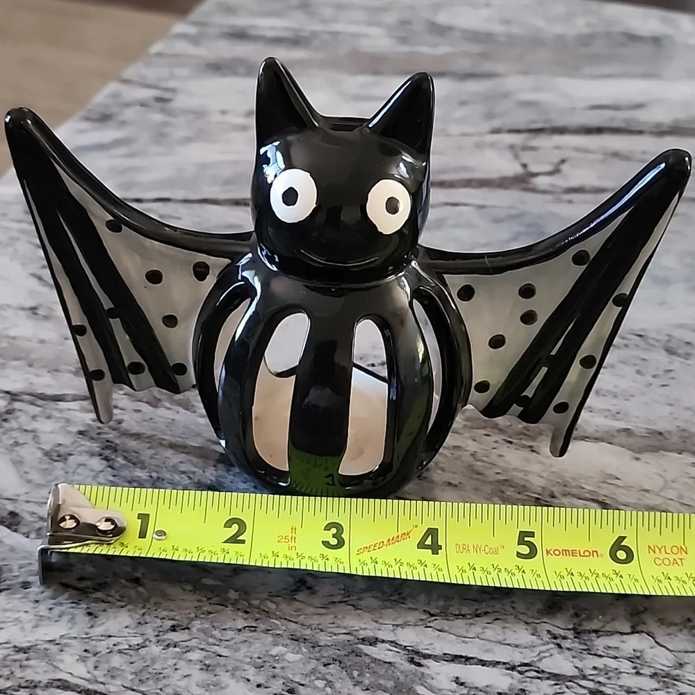 Bat Halloween Tea Light Candle Holder, Free Candles! - Picture 6 of 13